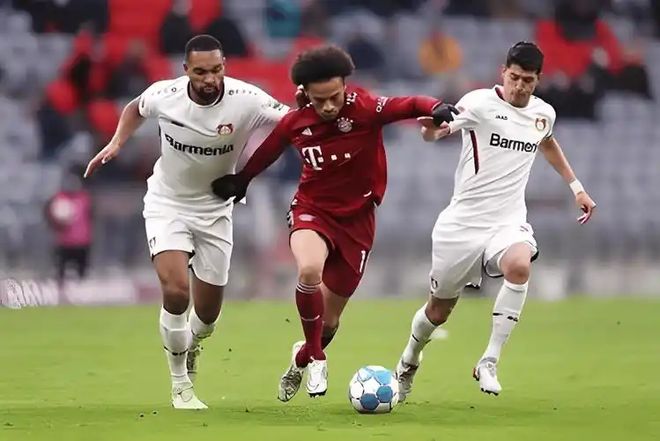 慕尼黑巨人击败斯图加特保持领先