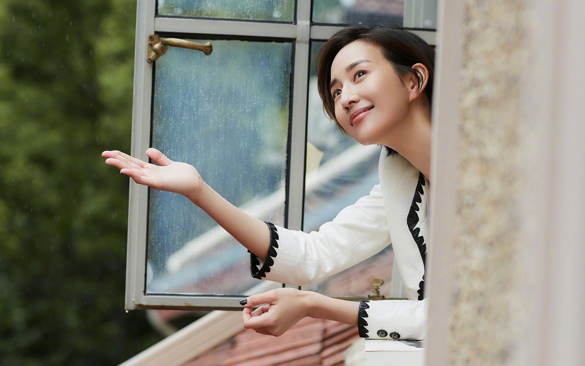 王朝更迭！红牛车队横扫梅赛德斯，皮亚斯特里再献惊世表现