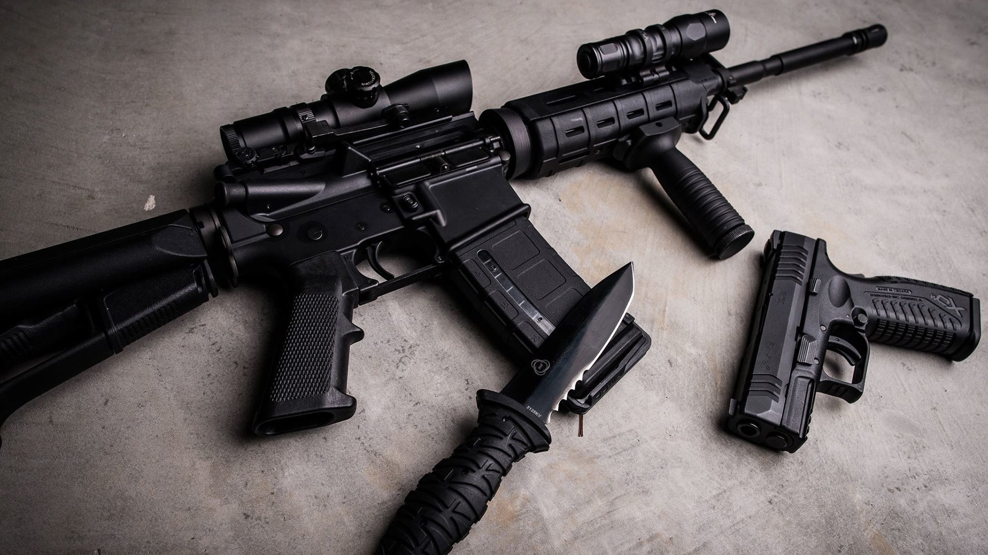 爱游戏入口-浓眉扬帆掌舵，雄鹿铁蹄踏碎鹰巢，现代篮球的节奏双城记